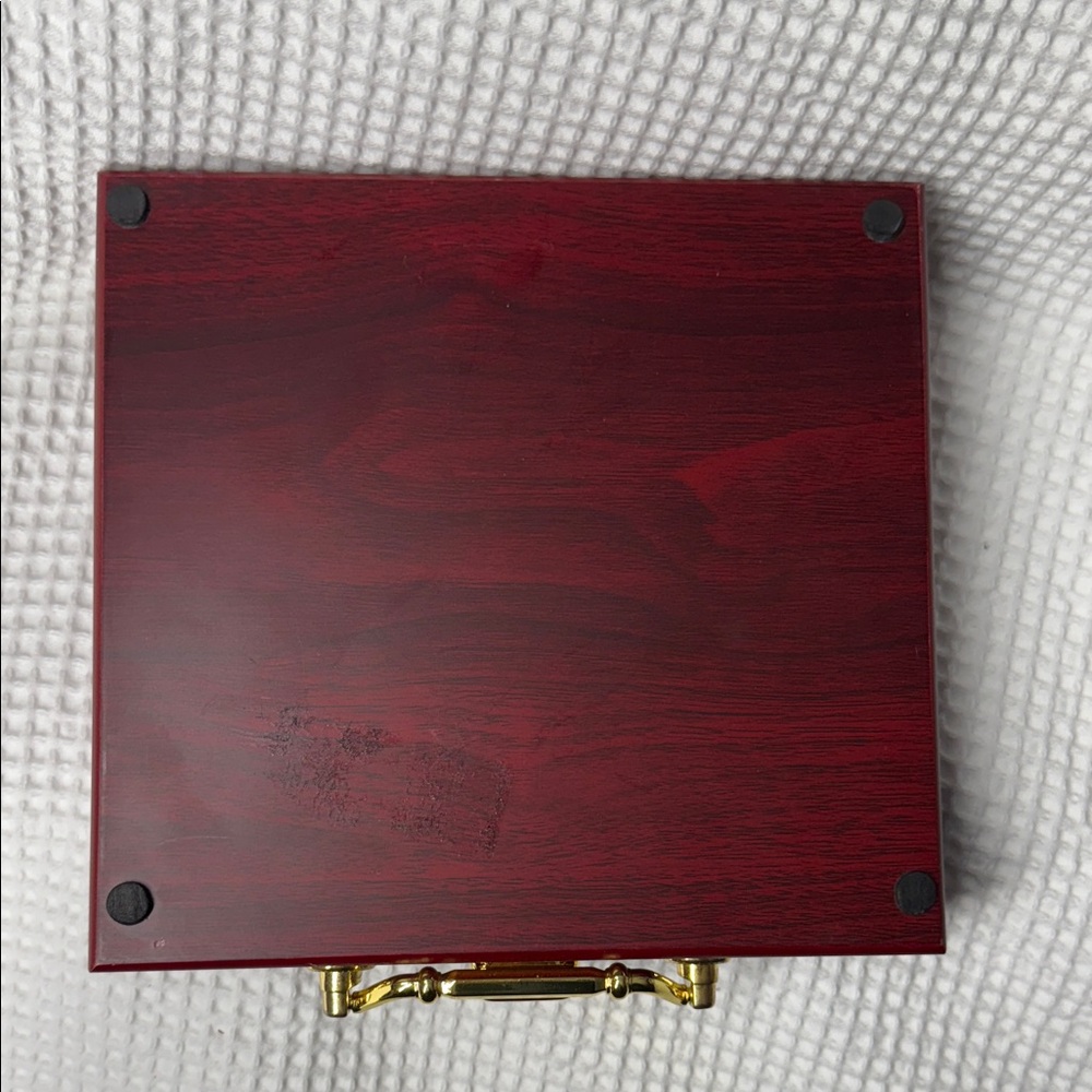 Luxury Poker Set with Wooden Case - Picture 5 of 5